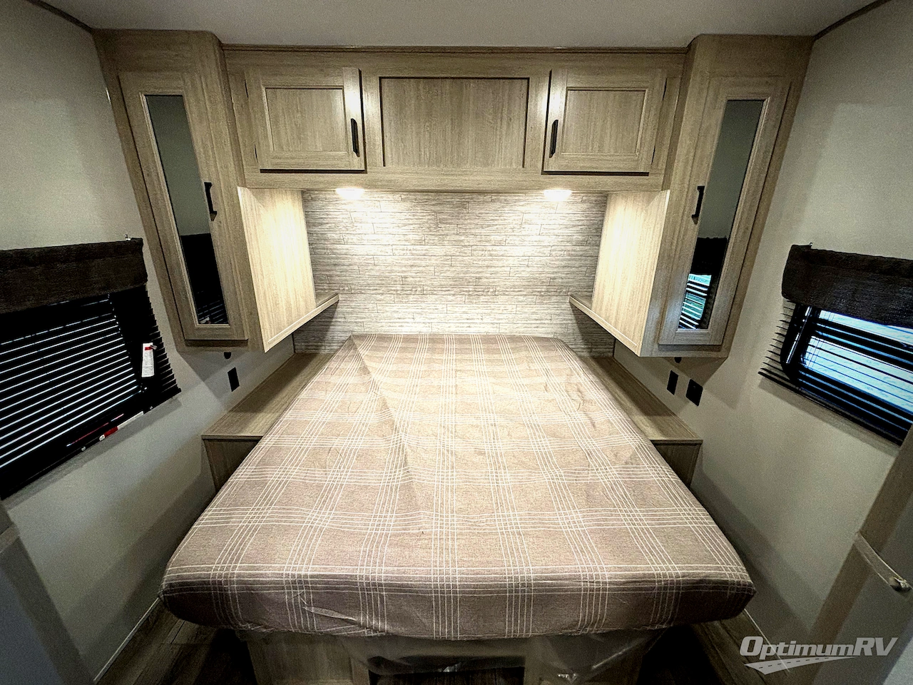 2026 Coachmen Catalina Legacy Edition 273DBHCKLE Photo 7