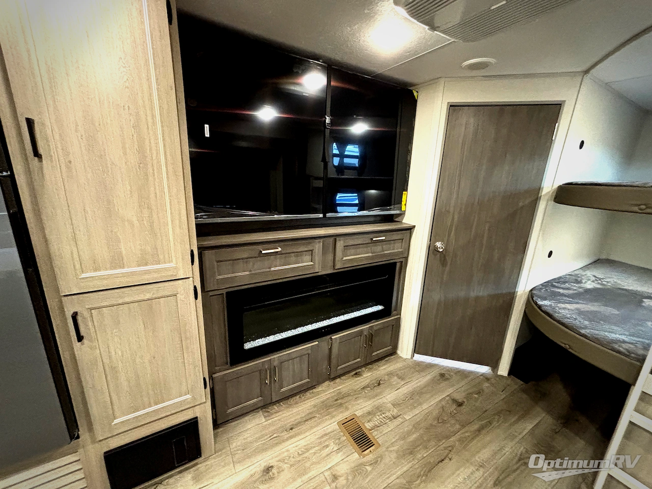 2026 Coachmen Catalina Legacy Edition 273DBHCKLE Photo 11