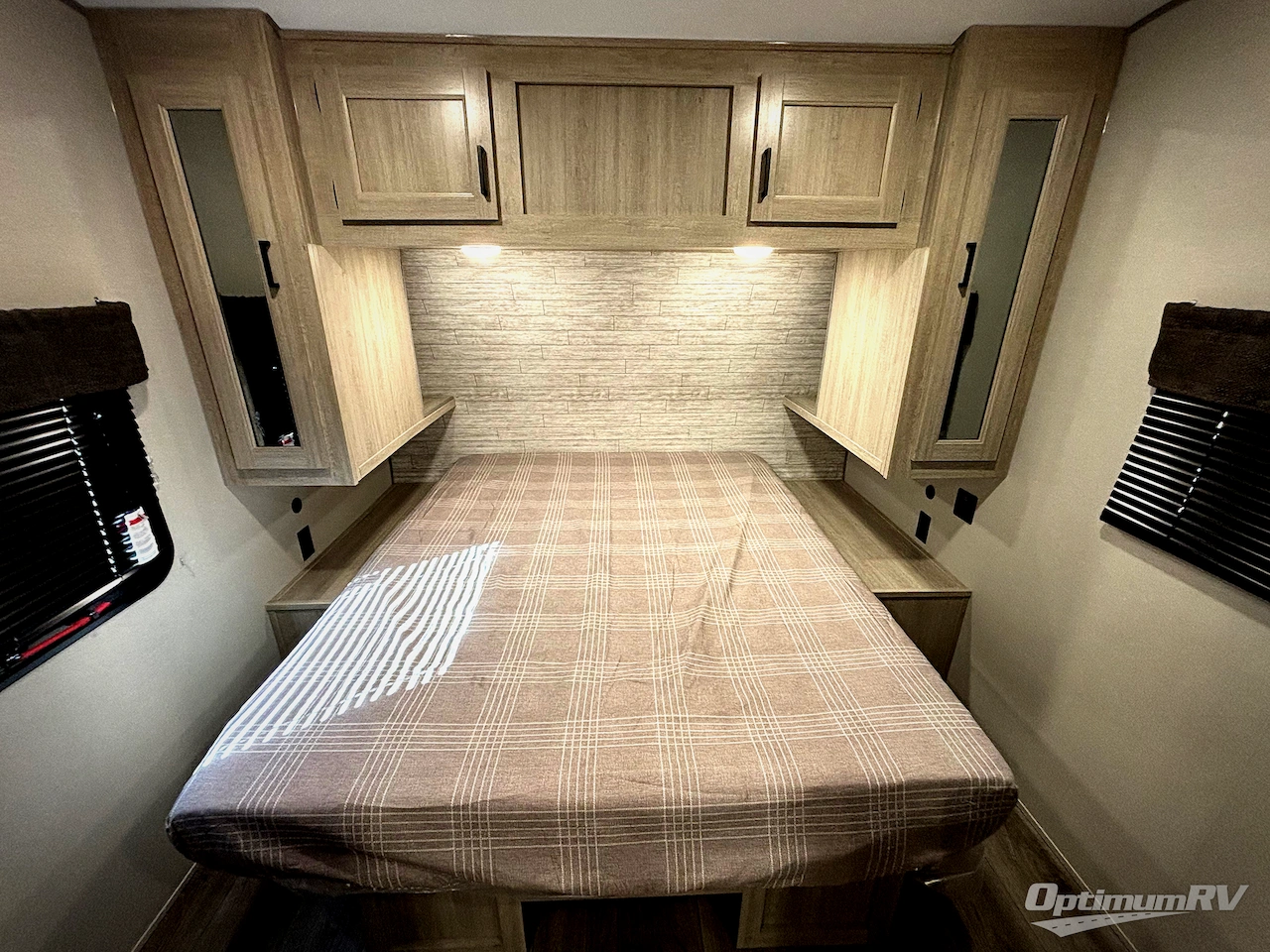 2026 Coachmen Catalina Legacy Edition 243RBS Photo 7