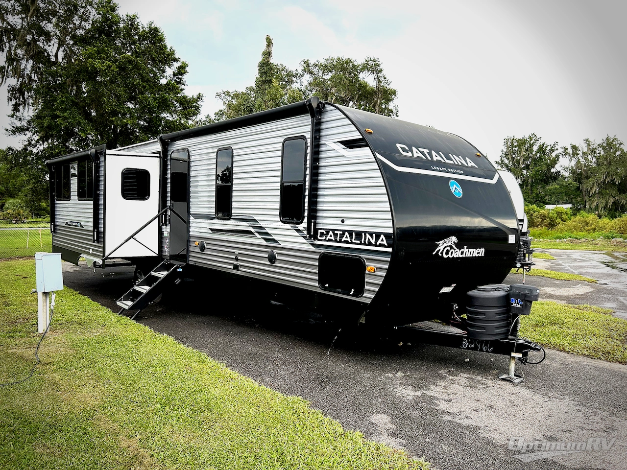 2025 Coachmen Catalina Legacy Edition 313RLTS Photo 1