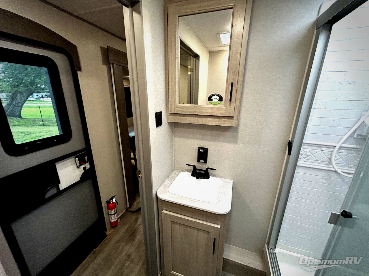 2025 Coachmen Catalina Legacy Edition 313RLTS Photo 15
