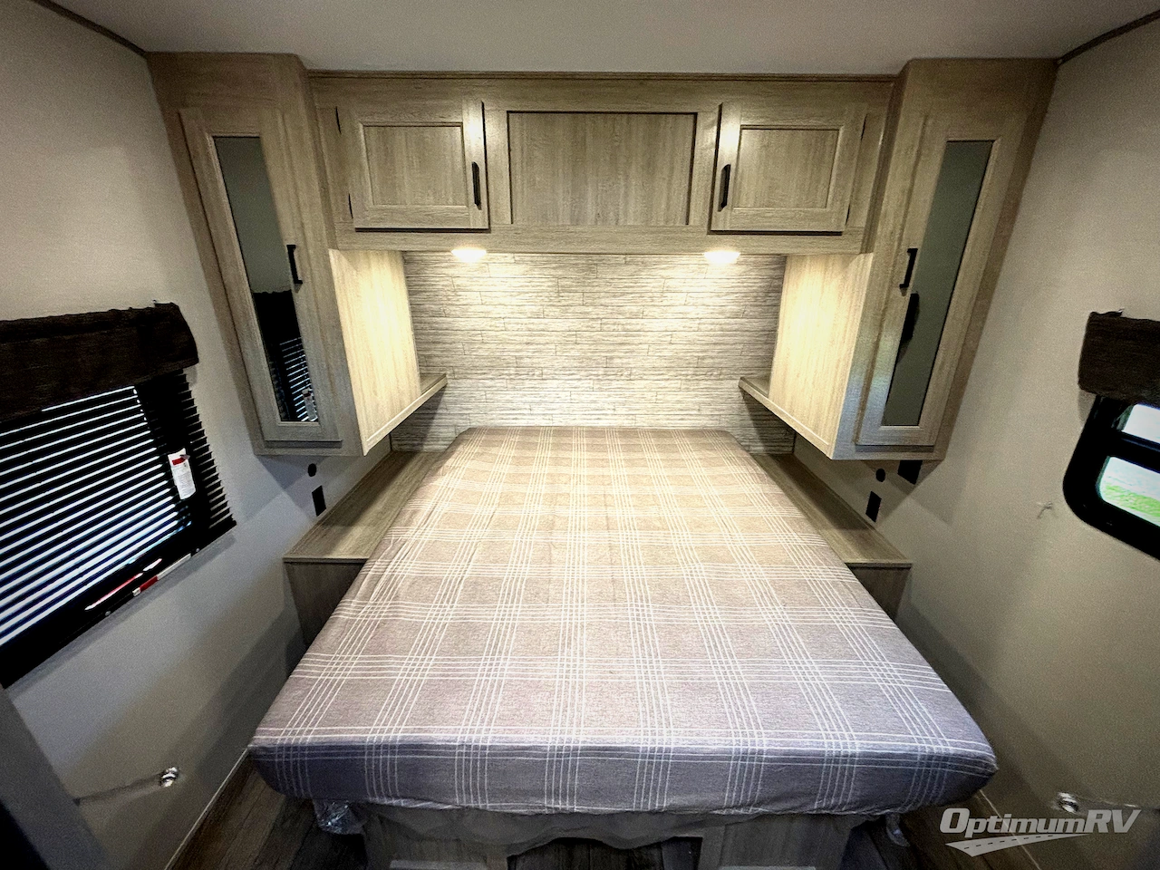 2026 Coachmen Catalina Legacy Edition 243RBS Photo 7