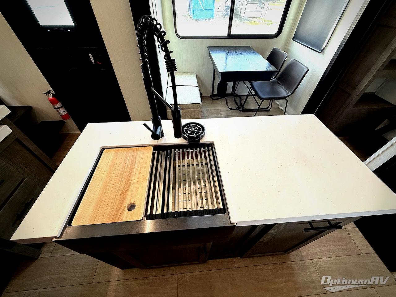 2026 Forest River Cherokee Arctic Wolf 3950SUITE Photo 8