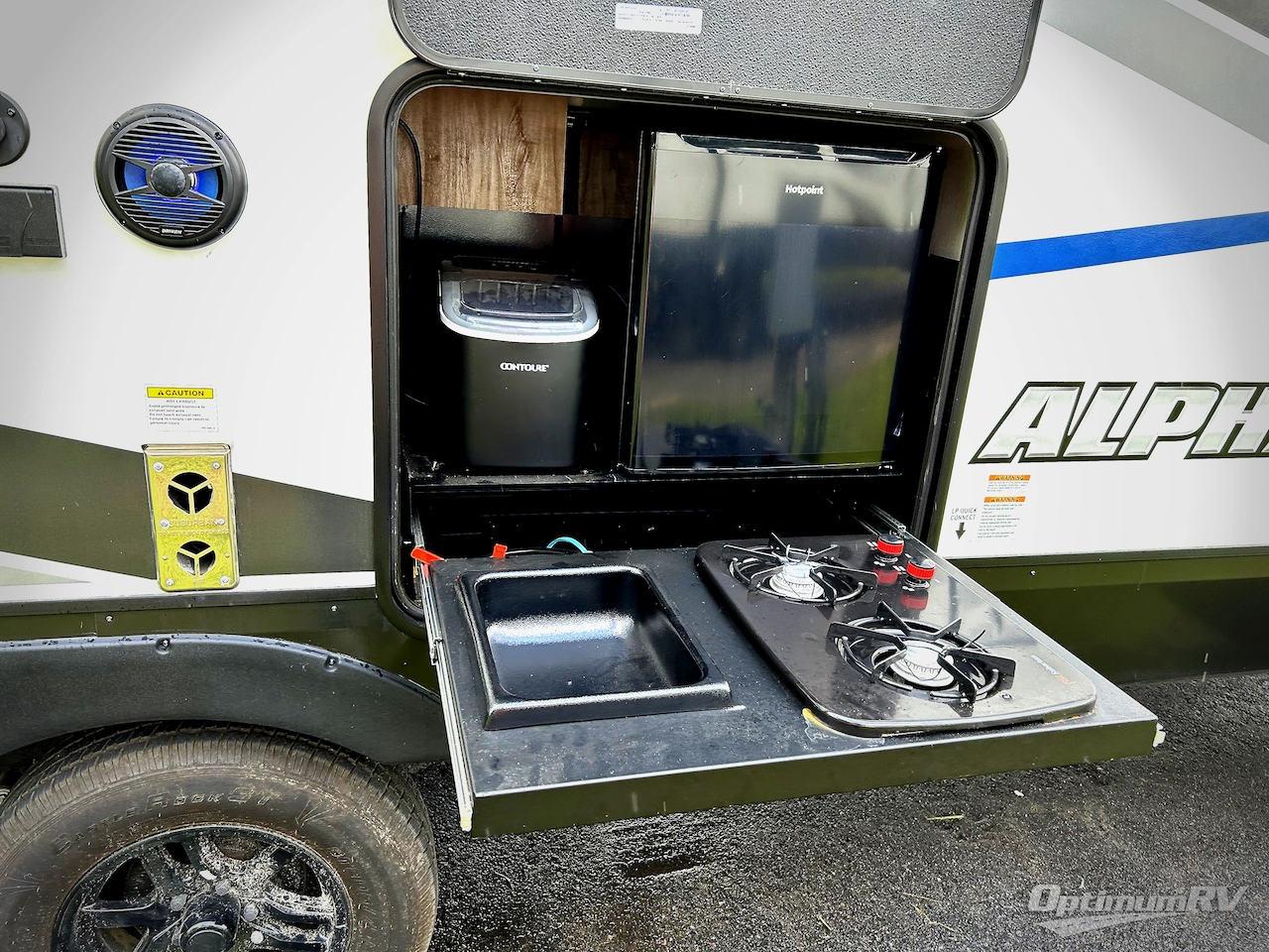 2024 Forest River Cherokee Alpha Wolf 2500RL-L Photo 16