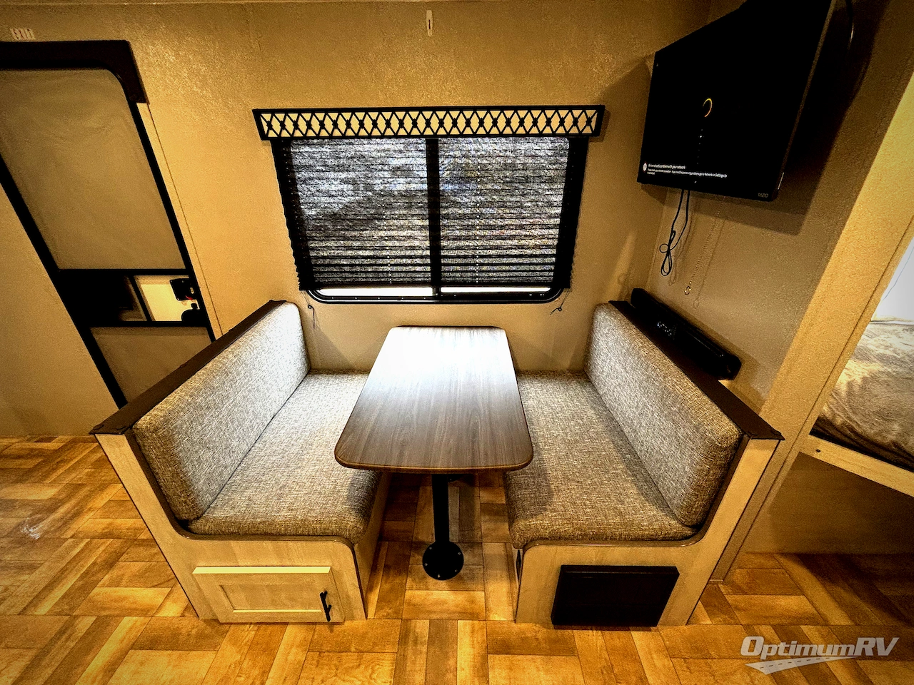 2022 Shasta Shasta 25RS Photo 6