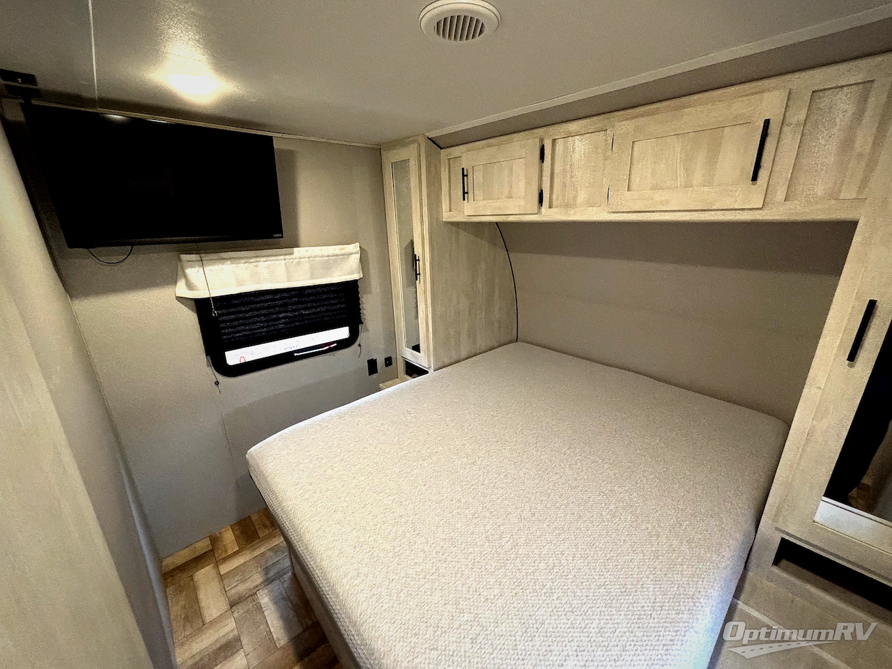 2022 Shasta Shasta 25RS Photo 9