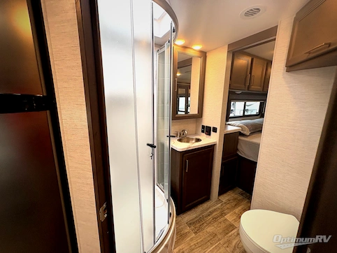 2024 Thor Chateau 31EV RV Photo 4
