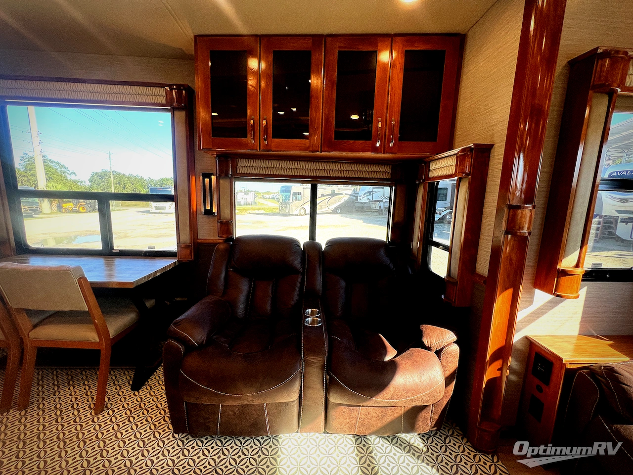 2020 VanLeigh Beacon 34RLB Photo 9