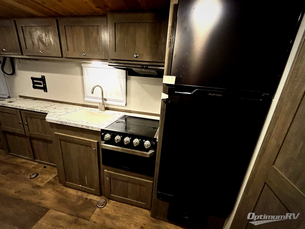 2021 Imperial Outdoors XploreRV X22 Photo 11