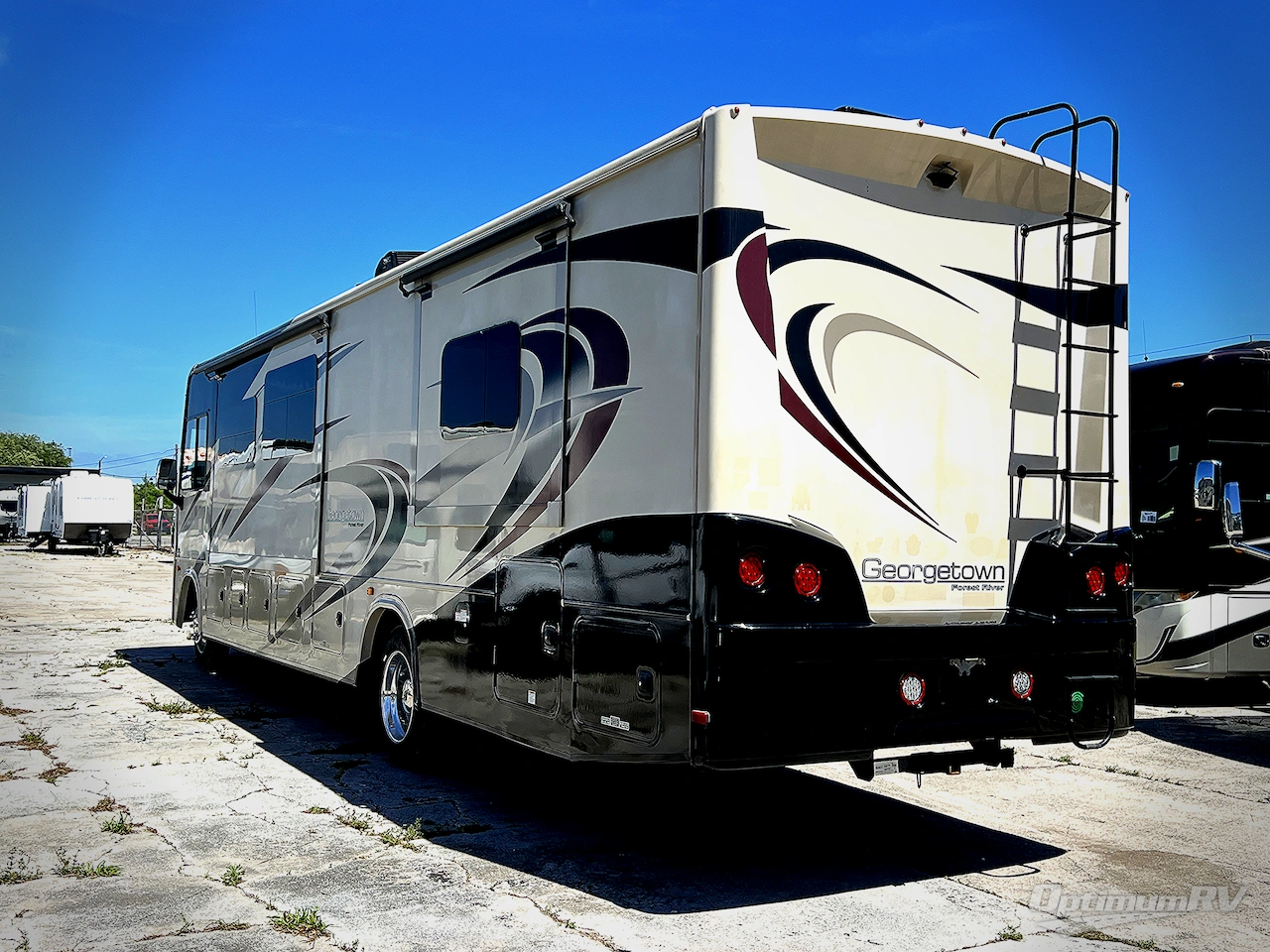 2019 Forest River Georgetown 5 Series 36B5 Photo 3