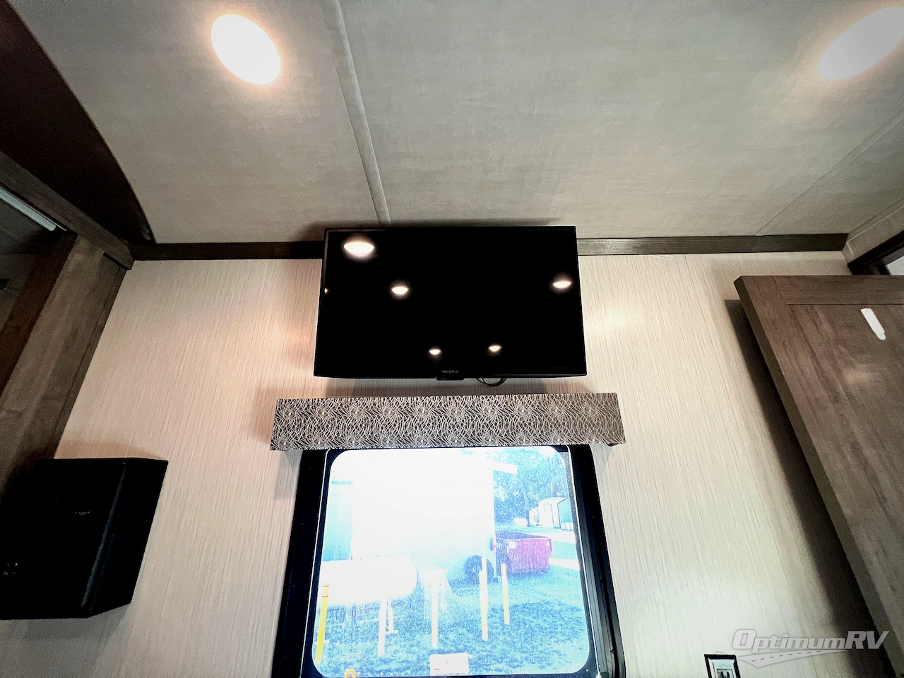 2021 Forest River Cedar Creek 377BH Photo 26