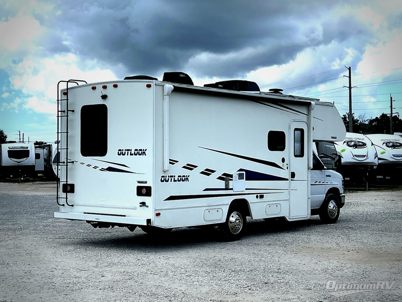 2019 Winnebago Outlook 22C Photo 2