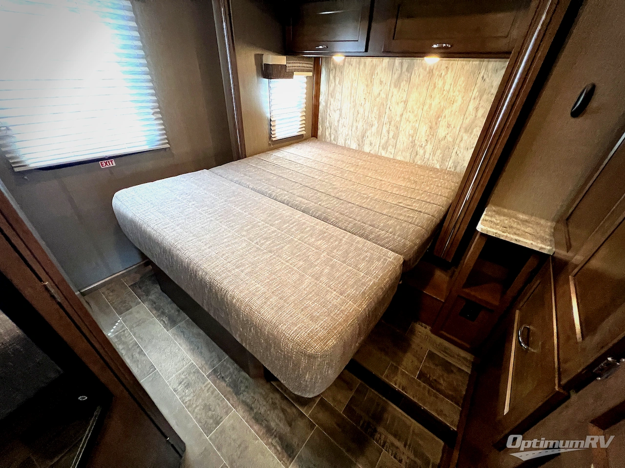 2019 Winnebago Outlook 22C Photo 16
