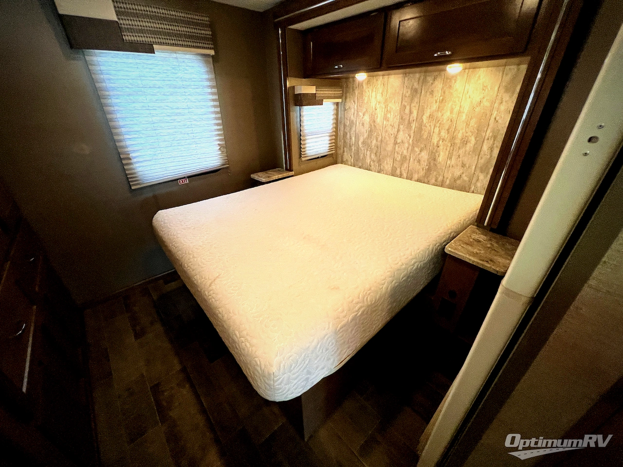 2019 Winnebago Outlook 27D Photo 20