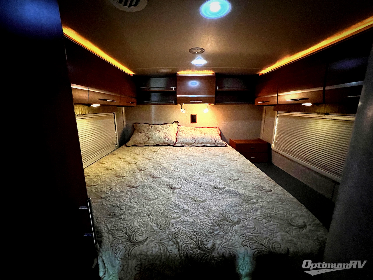 2010 Winnebago Via 25T Photo 22