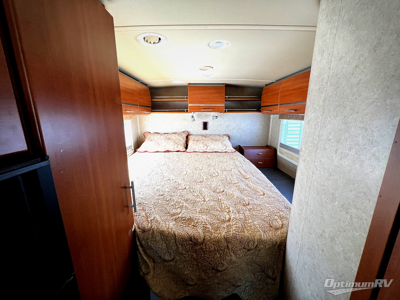 2010 Winnebago Via 25T Photo 17