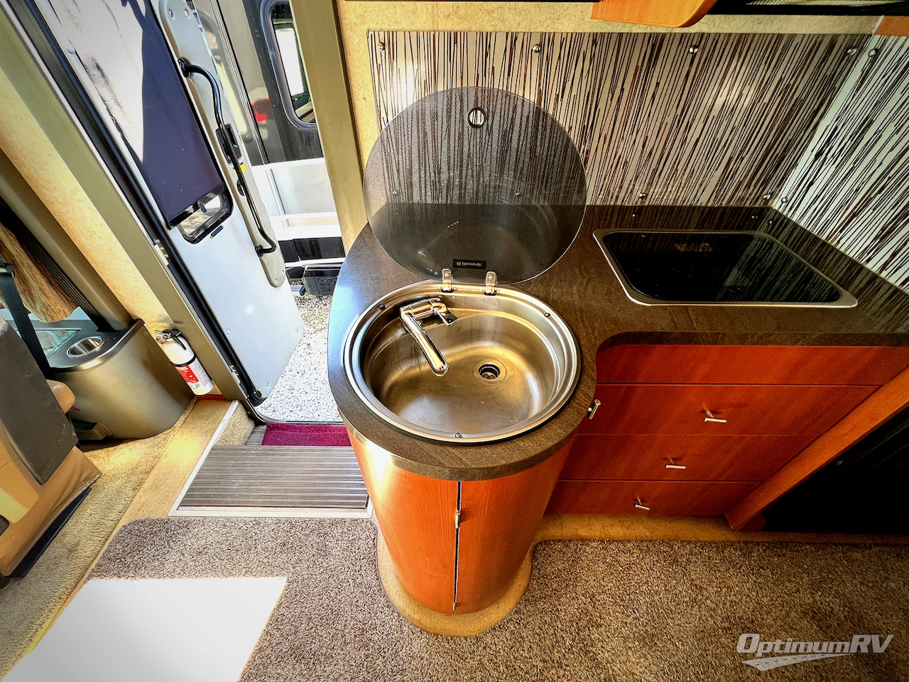 2010 Winnebago Via 25T Photo 14