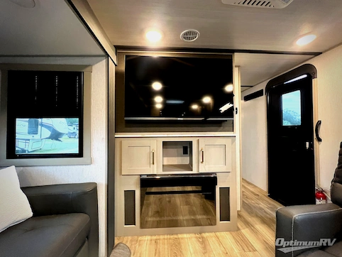 2024 Forest River Salem Hemisphere Hyper-Lyte 27RKHL RV Photo 2