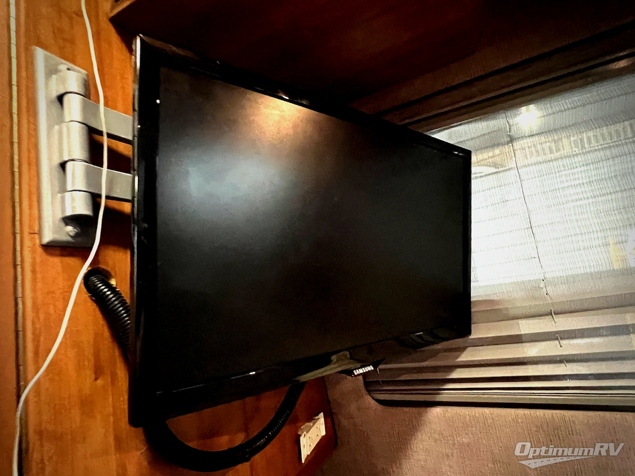 2014 Roadtrek Agile SS Photo 21