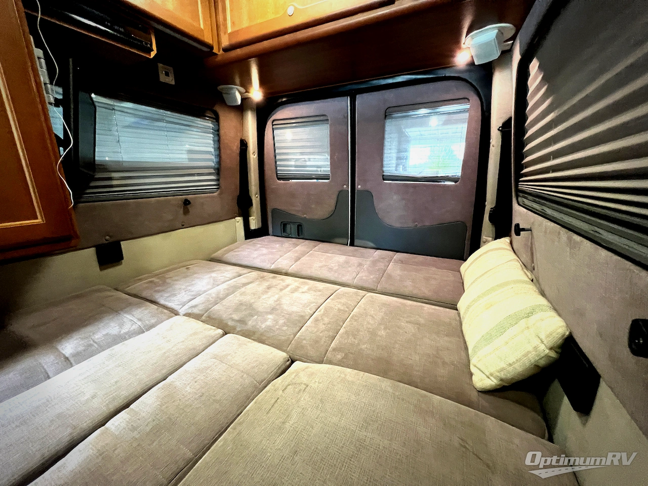 2014 Roadtrek Agile SS Photo 22