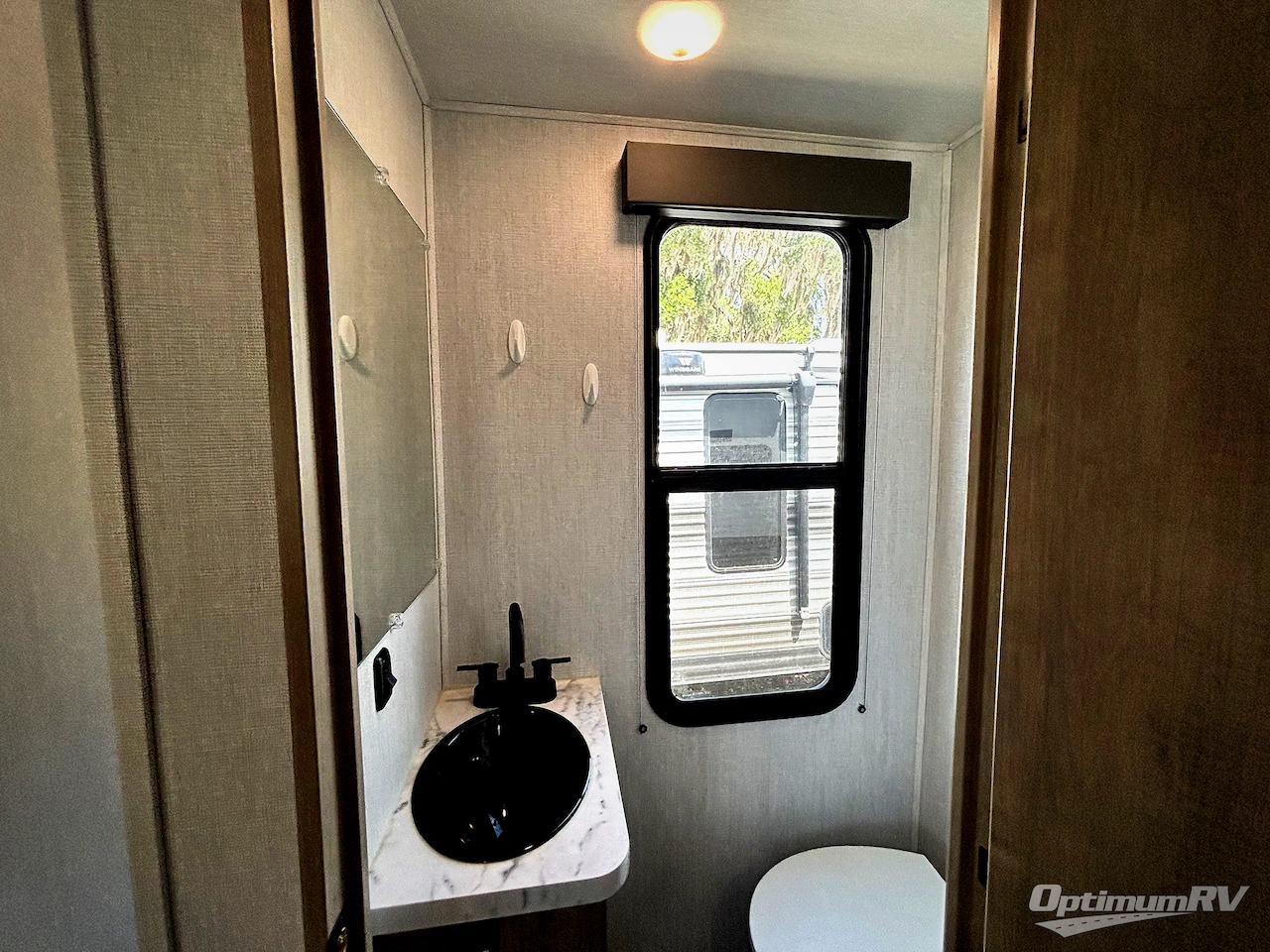 2024 Grand Design Momentum G-Class 415G Photo 16