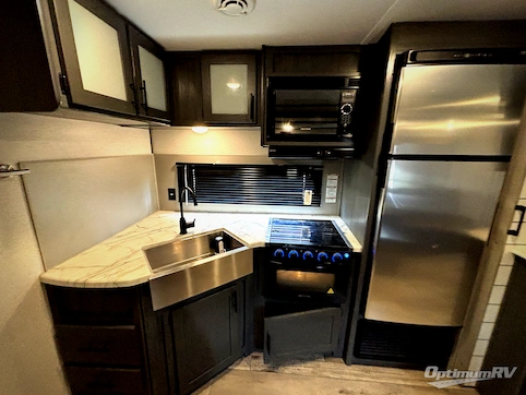 2021 Dutchmen Aspen Trail 3020BHS RV Photo 2