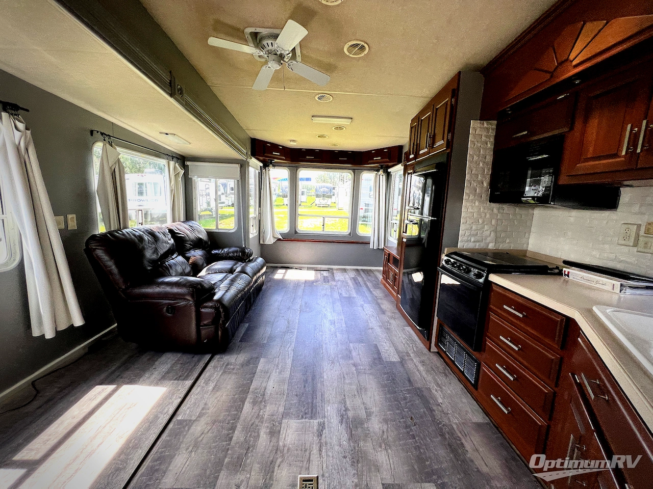 2004 Newmar Kountry Star 36BSKS Photo 4
