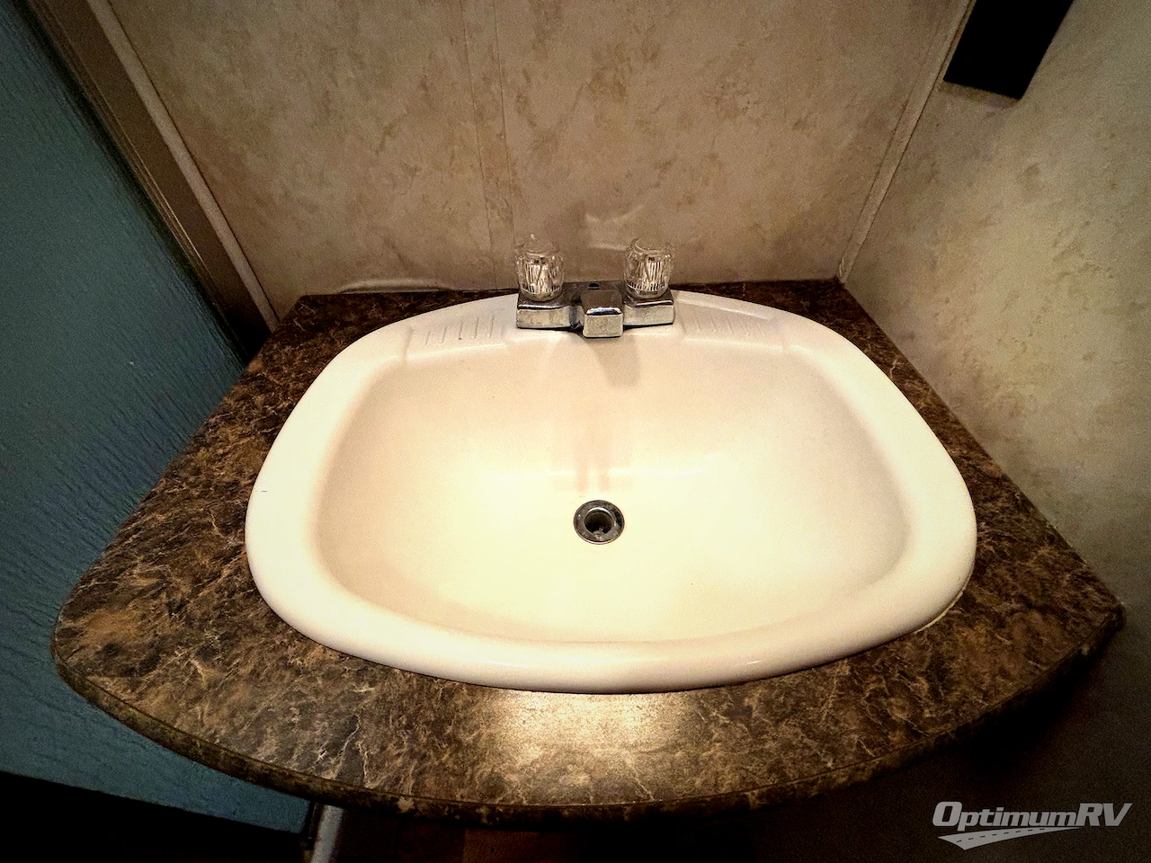 2012 Fleetwood Storm 30SA Photo 10