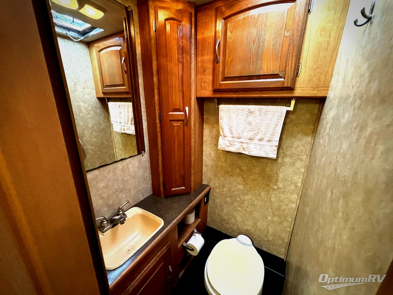 2009 Coachmen Freelander 3150SS Photo 17