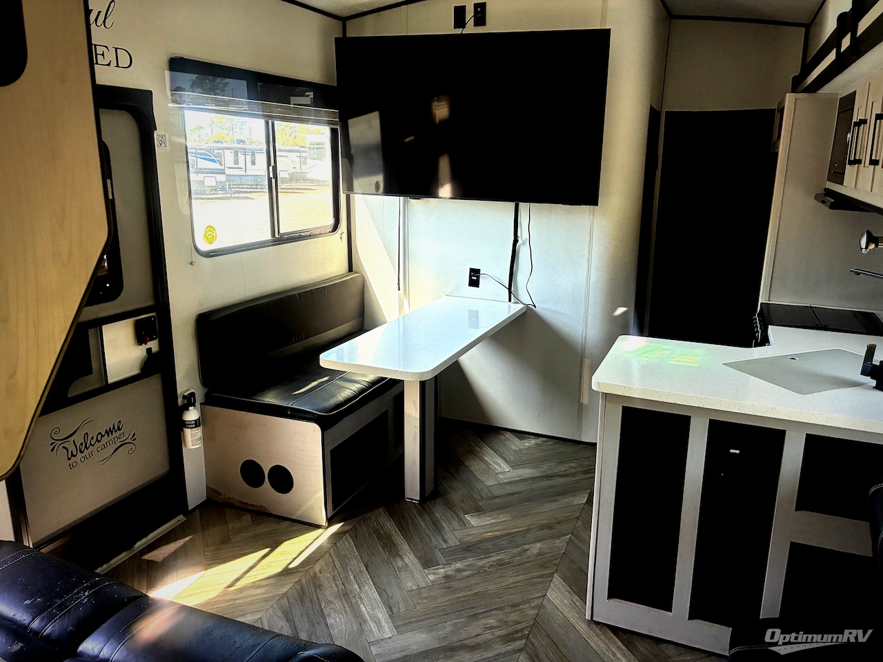 2021 Heartland Torque TQ T333 Photo 4