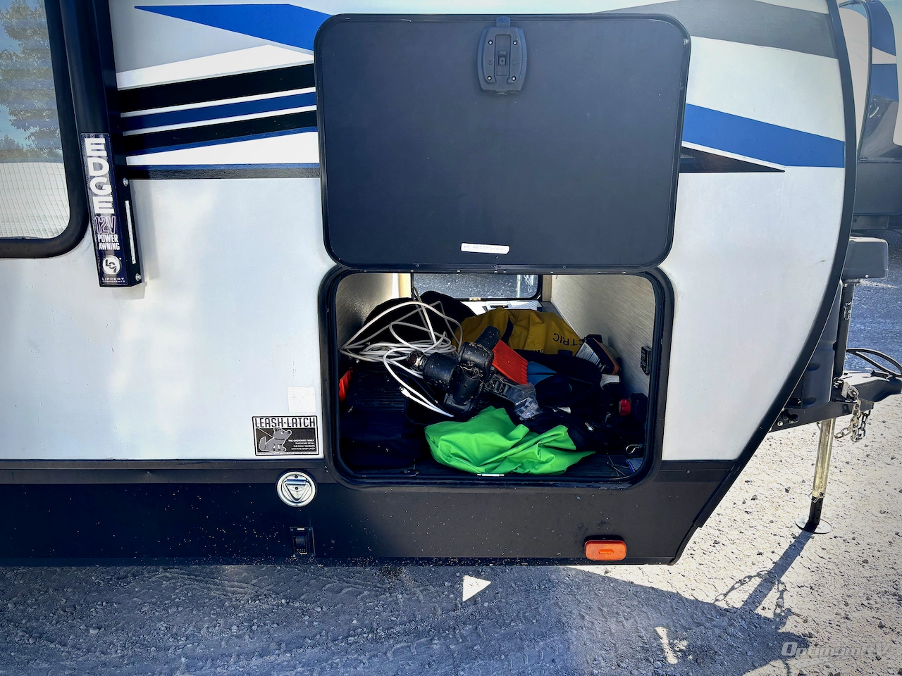 2021 Forest River Cherokee Alpha Wolf 23RD-L Photo 14