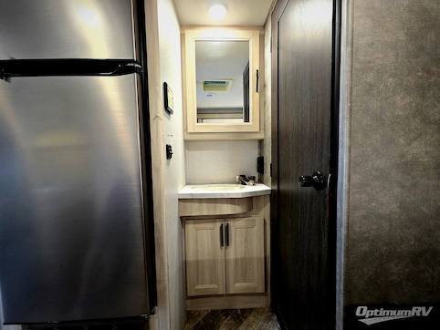 2020 Forest River Forester LE 2251SLE Chevy RV Photo 4