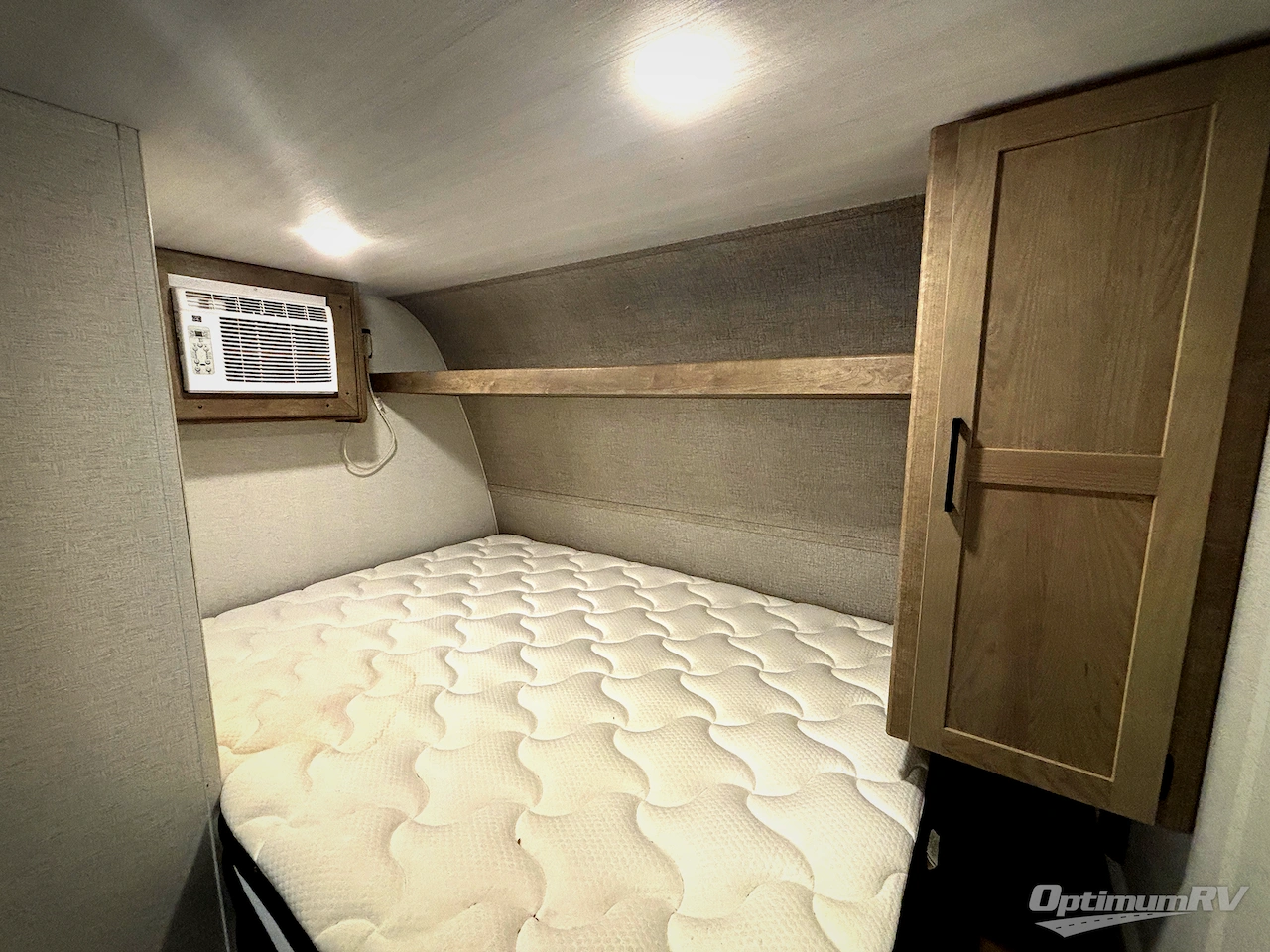 2025 Keystone Springdale Classic Mini 2200BH Photo 12