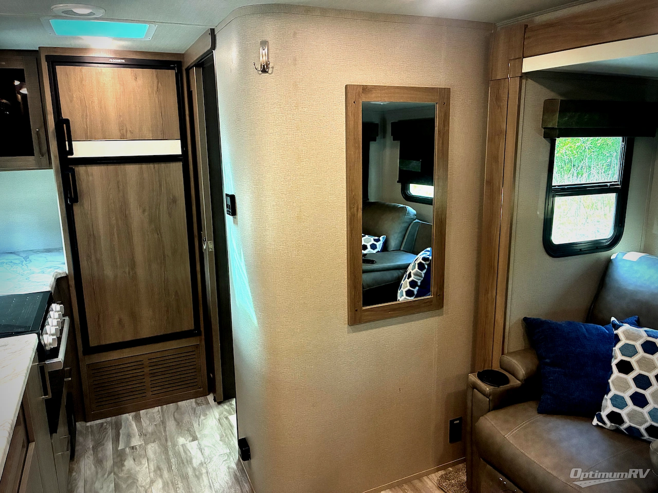 2021 Grand Design Imagine XLS 17MKE Photo 6