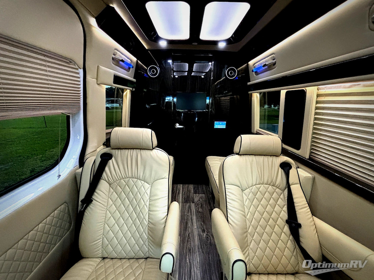 2022 Midwest Automotive Designs Daycruiser 144 Plan A Photo 4