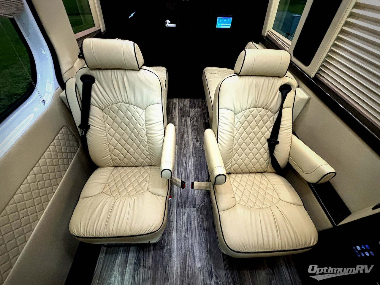 2022 Midwest Automotive Designs Daycruiser 144 Plan A Photo 10