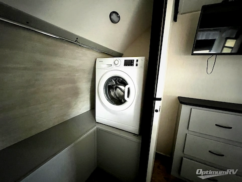 2023 Forest River Vibe 31ML RV Photo 4