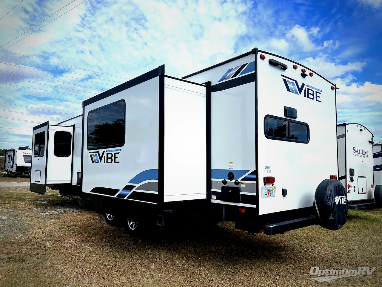 2023 Forest River Vibe 31ML Photo 2