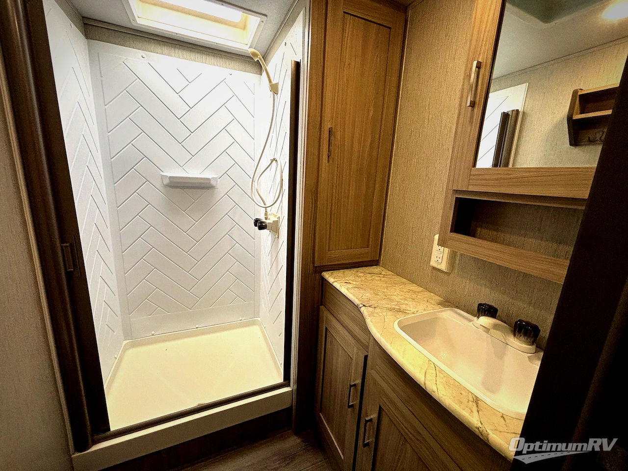 2020 Coachmen Freedom Express Liberty Edition 320BHDSLE Photo 7