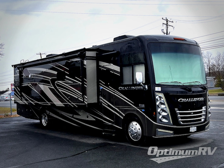 2023 Thor Challenger 37FH RV Photo 1