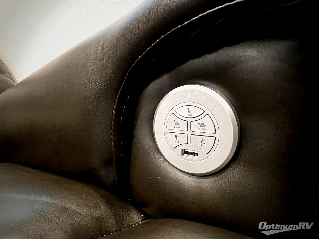 2021 Keystone Montana 3121RL Photo 27