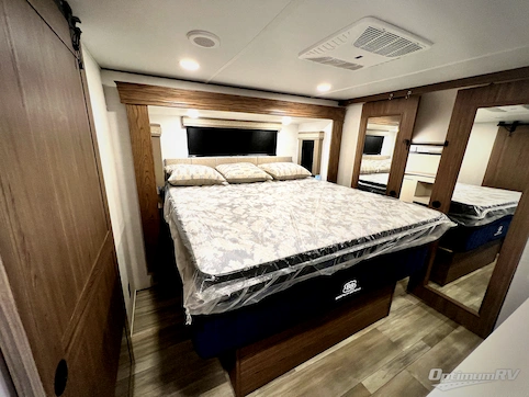 2024 Alliance Paradigm 310RL RV Photo 4