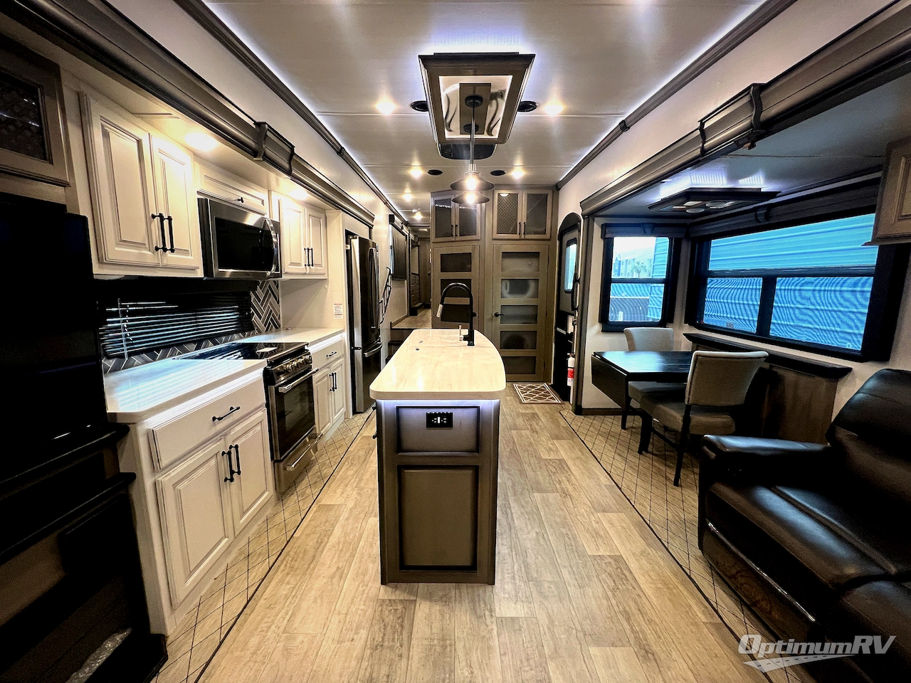 2022 Keystone Montana 3781RL Photo 5