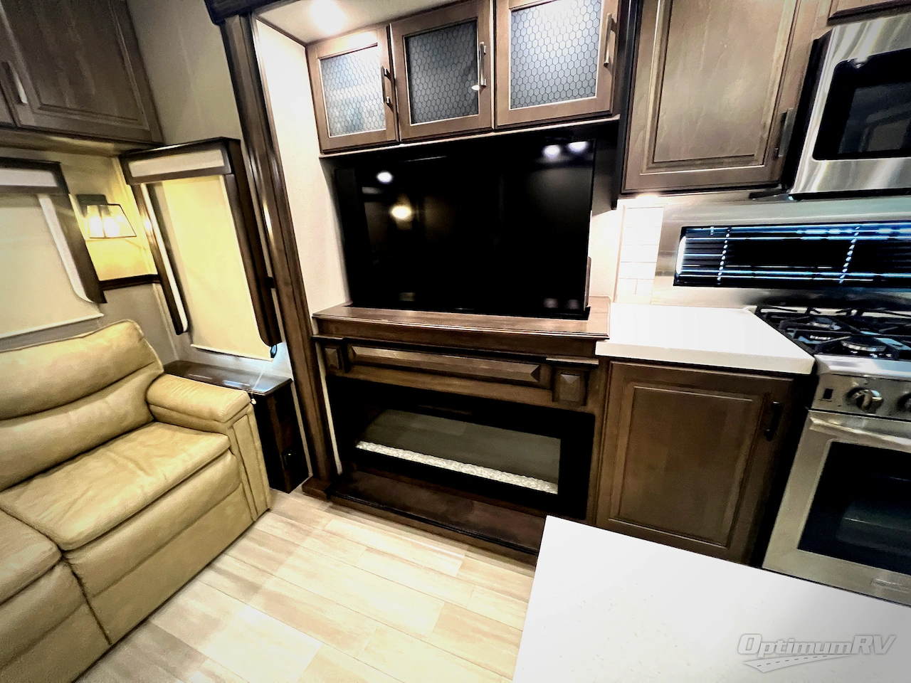 2021 Grand Design Solitude 310GK Photo 11