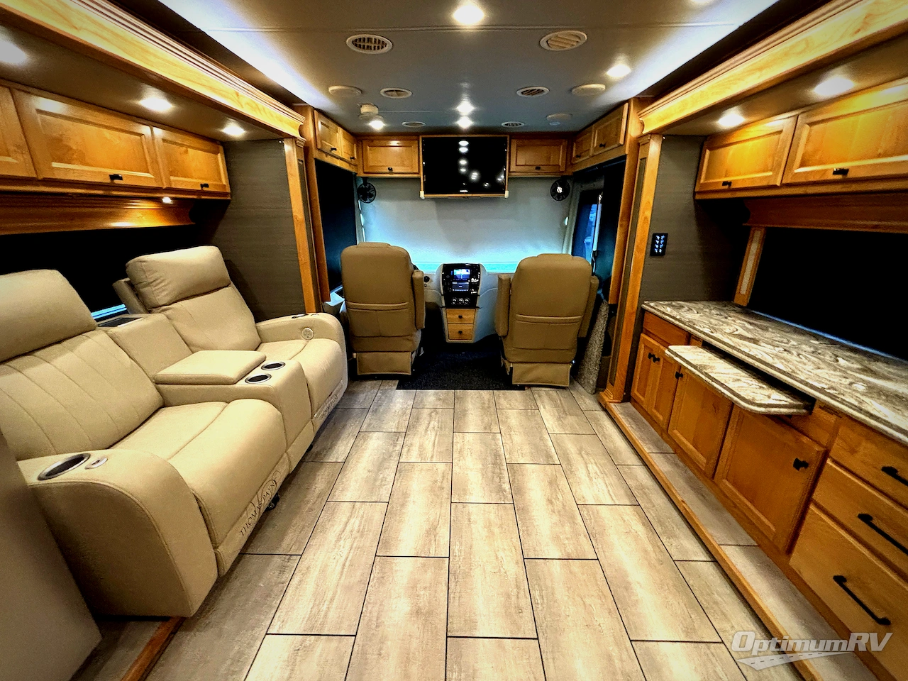 2022 Tiffin Allegro Breeze 33 BR Photo 4