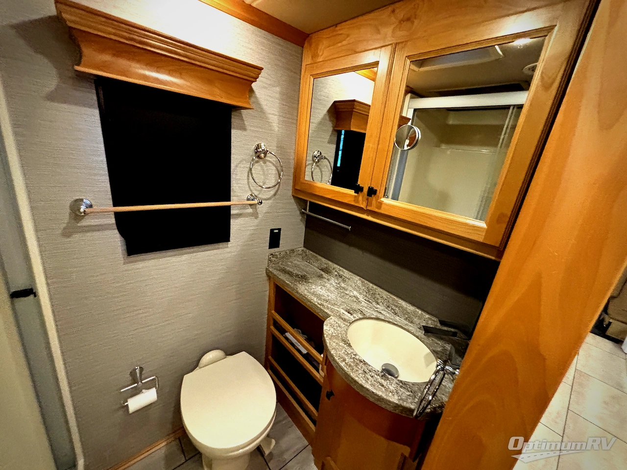 2022 Tiffin Allegro Breeze 33 BR Photo 17