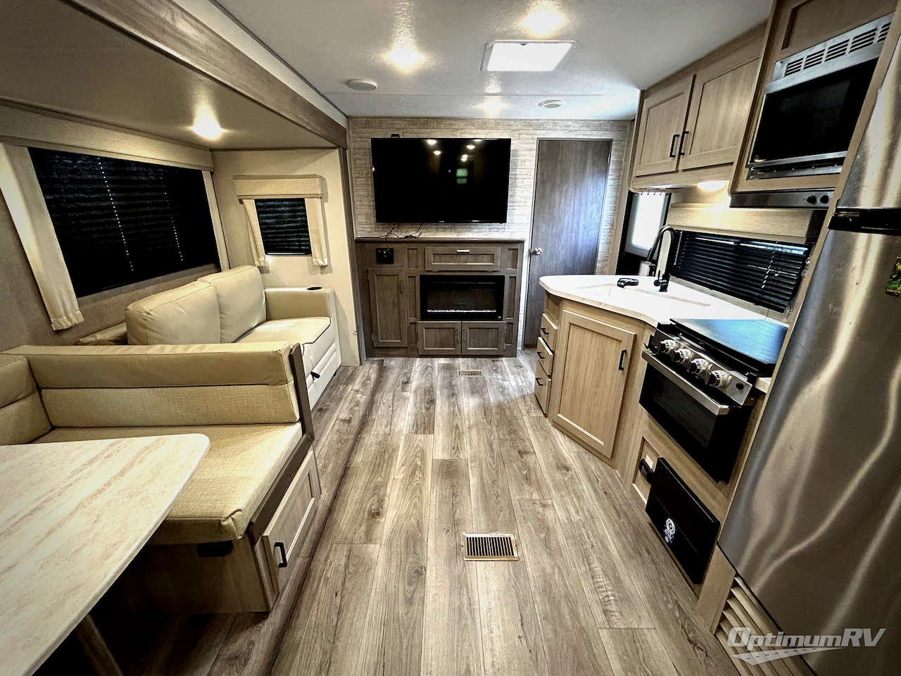 2024 Coachmen Catalina Legacy Edition 293QBCK Photo 5