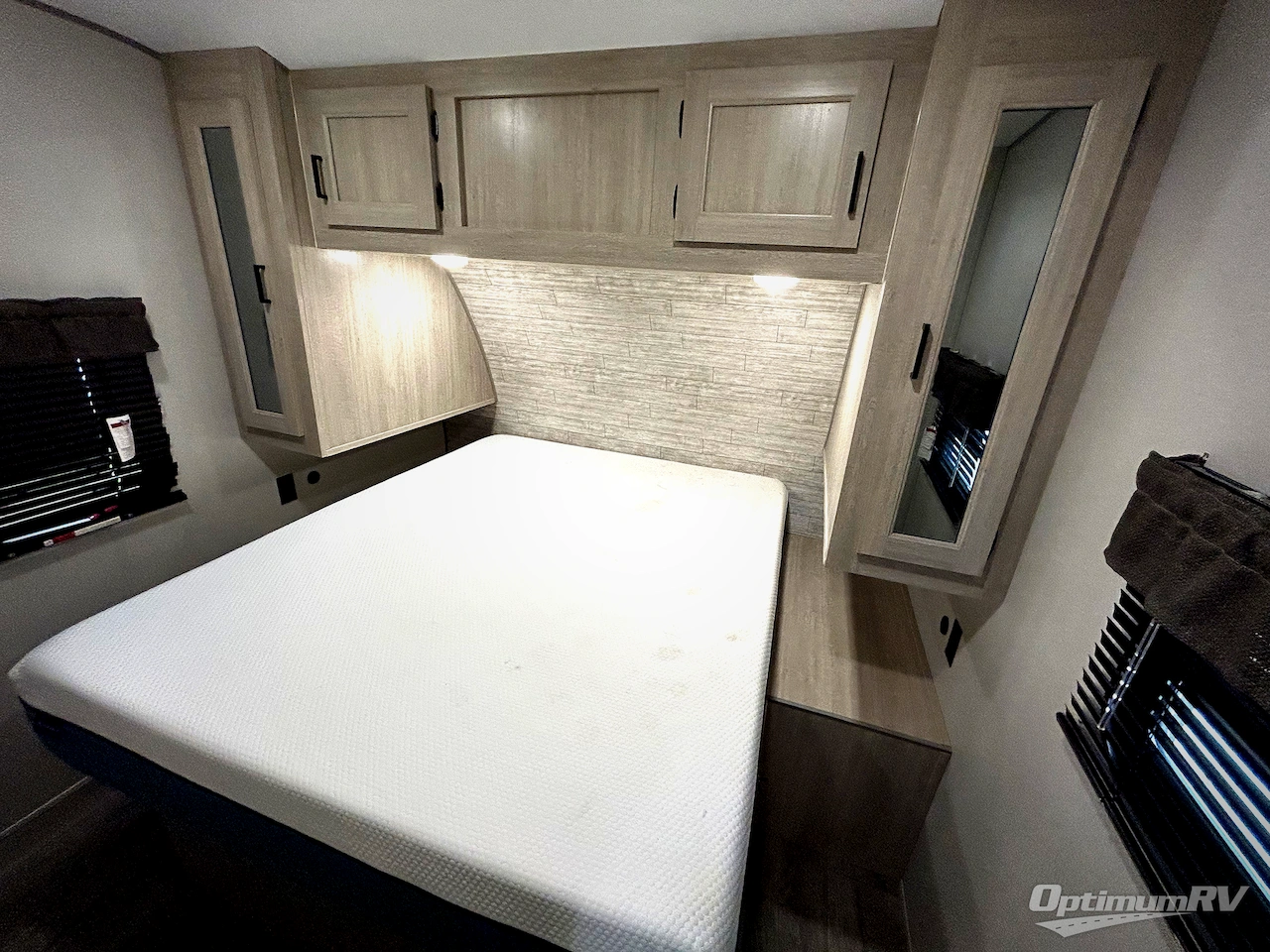2024 Coachmen Catalina Legacy Edition 293QBCK Photo 7