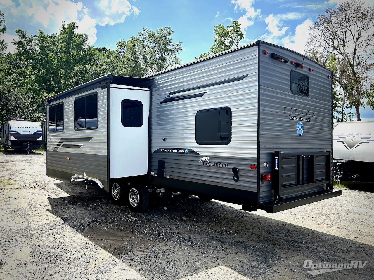 2024 Coachmen Catalina Legacy Edition 293QBCK Photo 3