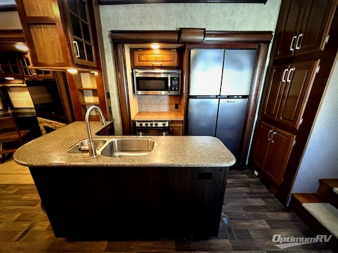 2015 Keystone Montana 3402 RL RV Photo 2
